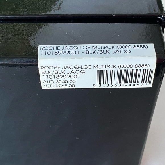 NWT OROTON Aussie Brand Women’s Navy Blue Wallet new with box. Great gift! - Picture 6 of 6